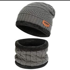 Warm & Toasty: Wool Beanie And Neck Warmer Set (2 pieces)